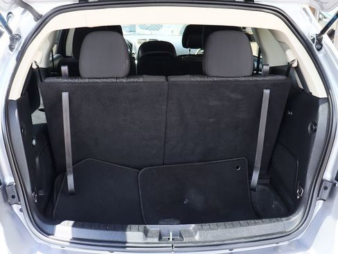 Used 2020 Dodge Journey SE image 23