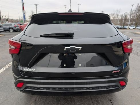 Used 2024 Chevrolet Trax RS image 4