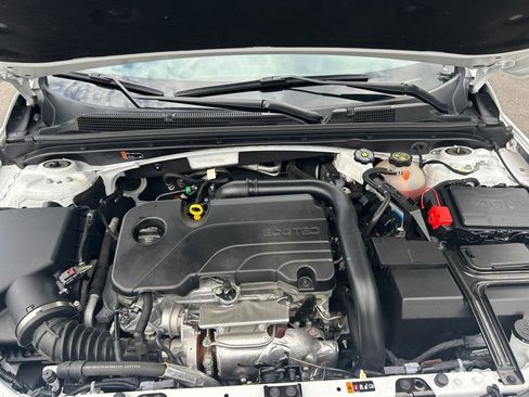 Used 2024 Chevrolet Malibu LT FWD image 30
