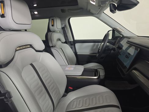 Used 2024 Rivian R1S Adventure AWD/4WD image 24