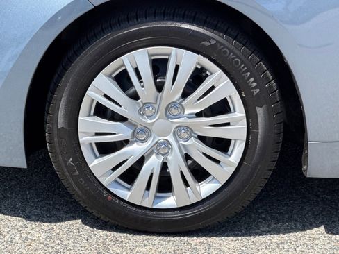 Used 2021 Toyota Corolla LE FWD image 24