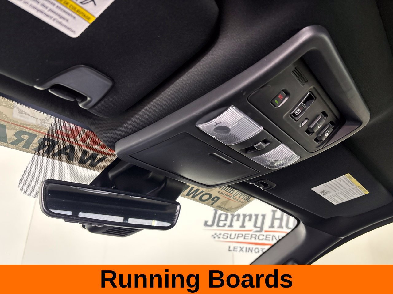 Used 2024 Nissan Titan PRO-4X w/ Pro-4x Convenience Package AWD/4WD image 24