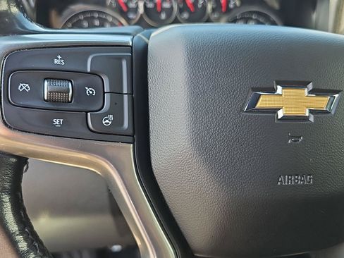 Used 2020 Chevrolet Silverado 1500 LT AWD/4WD image 23