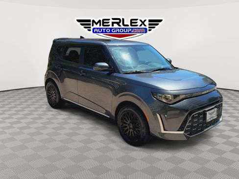 Used 2024 Kia Soul GT-Line FWD image 2