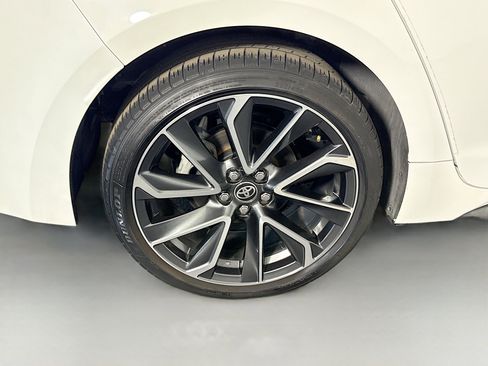 Used 2020 Toyota Corolla SE image 32