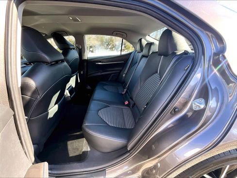 Used 2023 Toyota Camry SE image 15