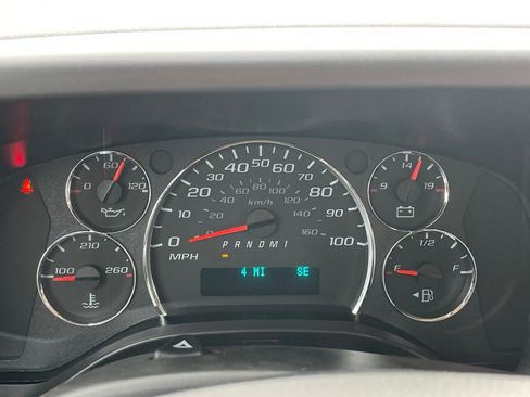 New 2025 Chevrolet Express 2500 RWD image 30