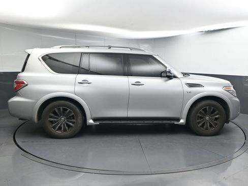 Used 2019 Nissan Armada Platinum w/ Captain's Chairs Package image 9