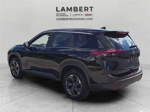 Used 2025 Nissan Rogue SV FWD image 3