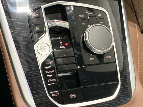 Used 2026 BMW X5 sDrive40i w/ M Sport Package RWD image 23