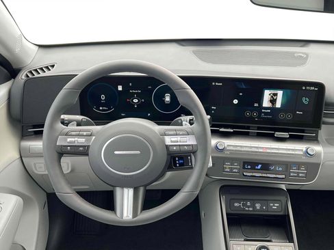 New 2024 Hyundai Kona Limited FWD image 17