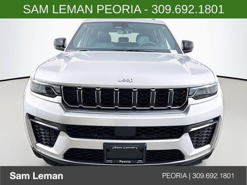New 2026 Jeep Grand Cherokee Limited AWD/4WD image 2