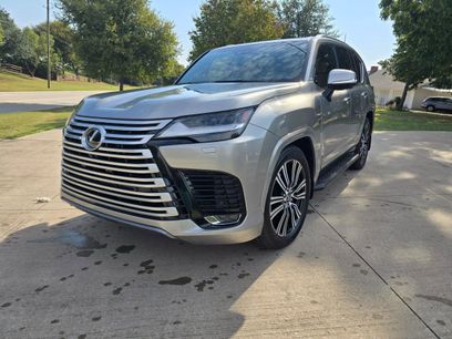 Used 2024 Lexus LX 600 4WD w/ Luxury Package