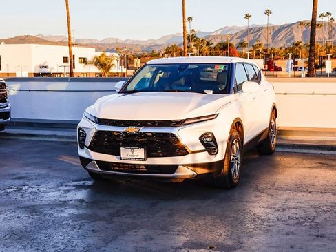 Used 2024 Chevrolet Blazer LT image 4