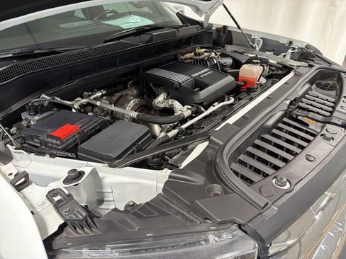 Used 2021 Chevrolet Silverado 1500 LTZ w/ Technology Package AWD/4WD image 45
