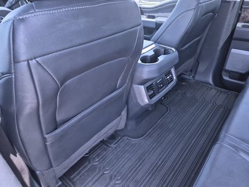 Used 2023 Ford F350 Lariat w/ Lariat Ultimate Package AWD/4WD image 18
