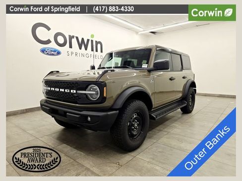 New 2026 Ford Bronco Outer Banks AWD/4WD image 1