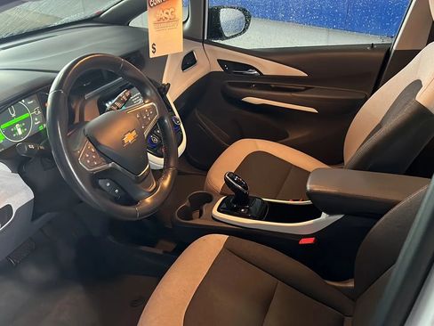 Used 2020 Chevrolet Bolt LT image 13