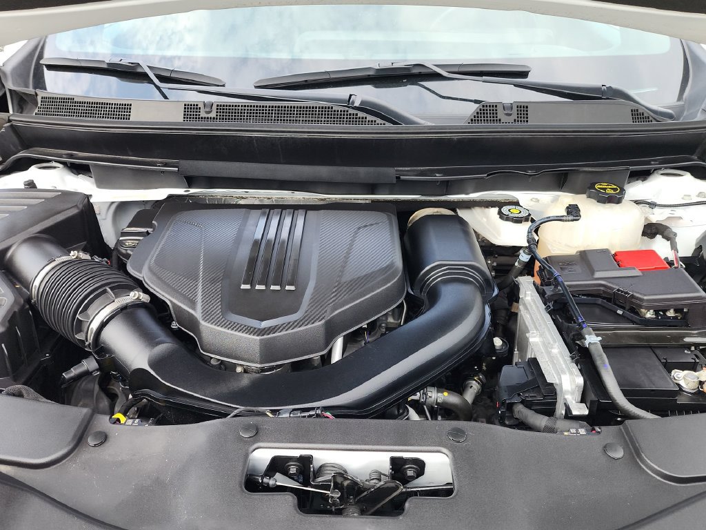 Used 2024 Chevrolet Traverse LT FWD image 25