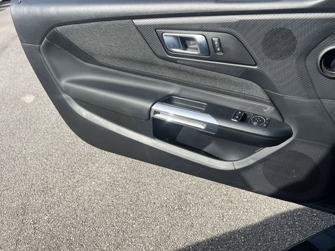 New 2025 Ford Mustang image 15