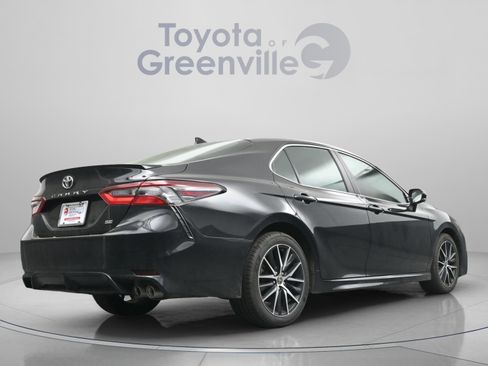 Used 2024 Toyota Camry SE image 15