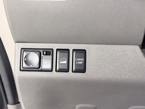 Used 2014 Nissan Frontier SV w/ SV Value Truck Package AWD/4WD image 33