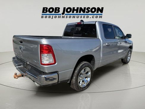 Used 2022 RAM 1500 Big Horn AWD/4WD image 3