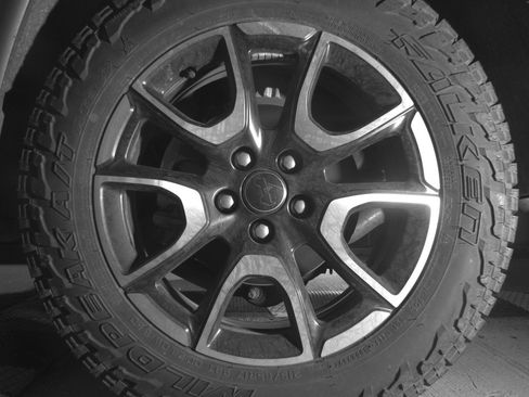 Used 2025 Jeep Compass Trailhawk AWD/4WD image 14