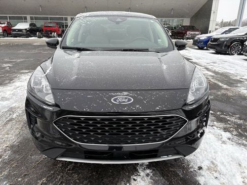 Used 2020 Ford Escape SE image 10