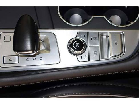 Used 2021 Genesis G70 3.3T w/ Sport Package image 9