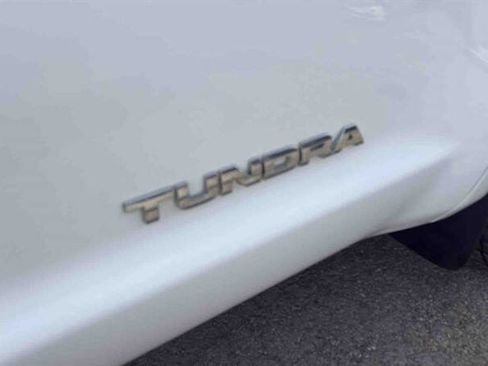 Used 2012 Toyota Tundra 4x4 Double Cab w/ TRD Off-Road Pkg image 12