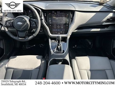 Used 2025 Subaru Outback Onyx Edition AWD/4WD image 16