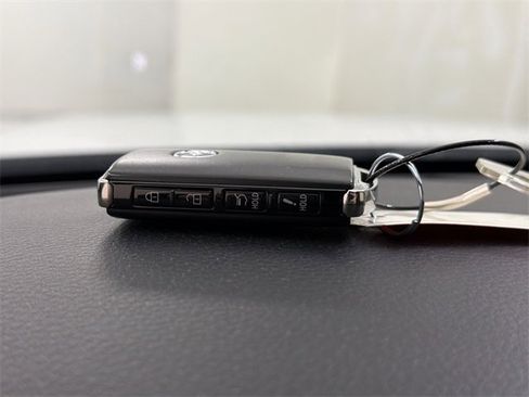 Certified 2025 MAZDA CX-70 3.3 Turbo S w/ Premium Package image 32