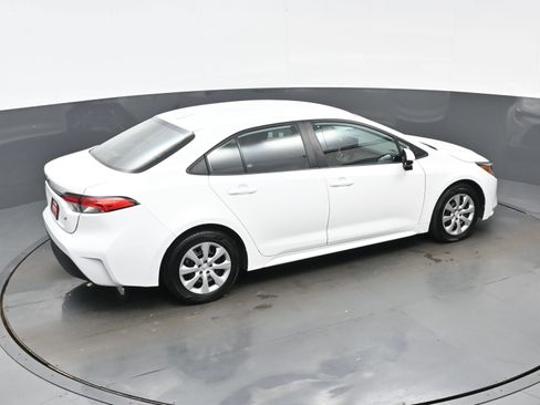 Used 2024 Toyota Corolla LE FWD image 34