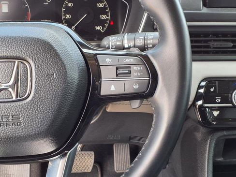 Used 2023 Honda Pilot EX-L image 25