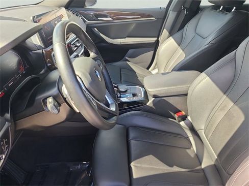 Used 2023 BMW X4 xDrive30i image 23