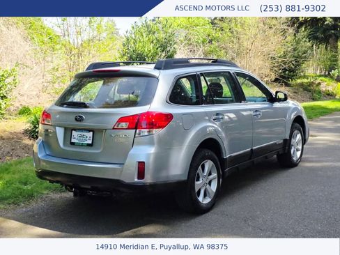 Used 2014 Subaru Outback 2.5i w/ Alloy Wheel Package image 5