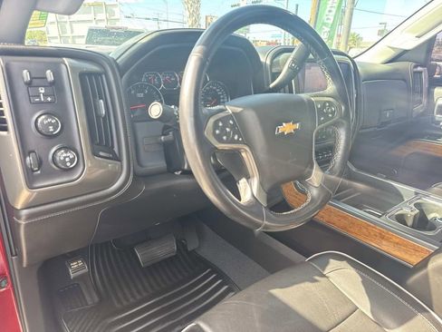 Used 2019 Chevrolet Silverado 2500 High Country w/ Duramax Plus Package image 18