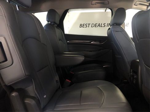 Used 2020 Buick Enclave Essence FWD image 10