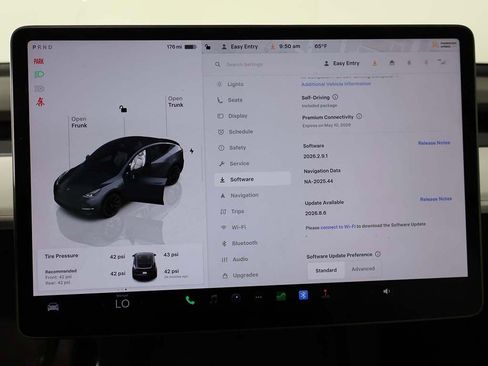 Used 2023 Tesla Model Y 2WD image 46