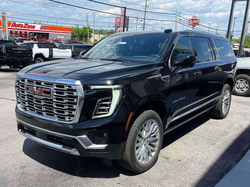 New 2026 GMC Yukon XL Denali AWD/4WD image 7