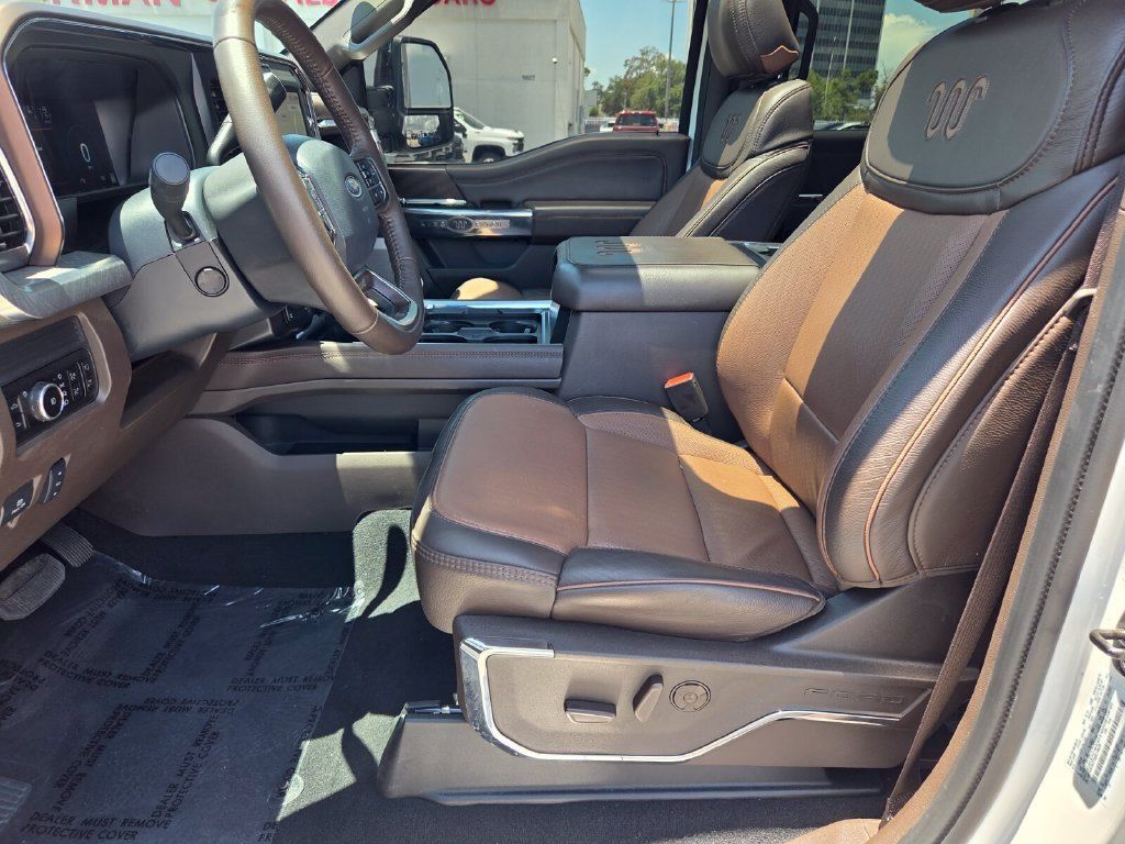 Used 2025 Ford F250 King Ranch w/ FX4 Off-Road Package AWD/4WD image 6