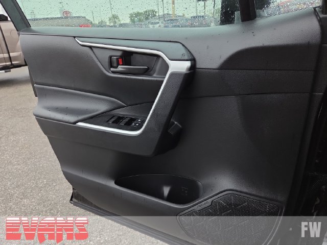 Certified 2025 Toyota RAV4 LE AWD/4WD image 15