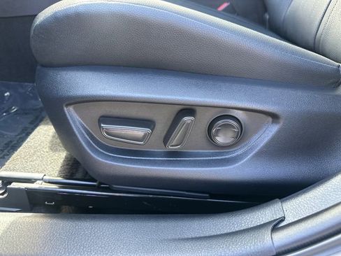 Used 2025 Toyota Camry XSE FWD image 31