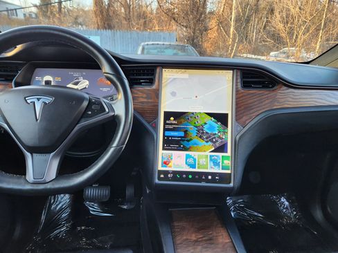 Used 2018 Tesla Model X P100D image 32