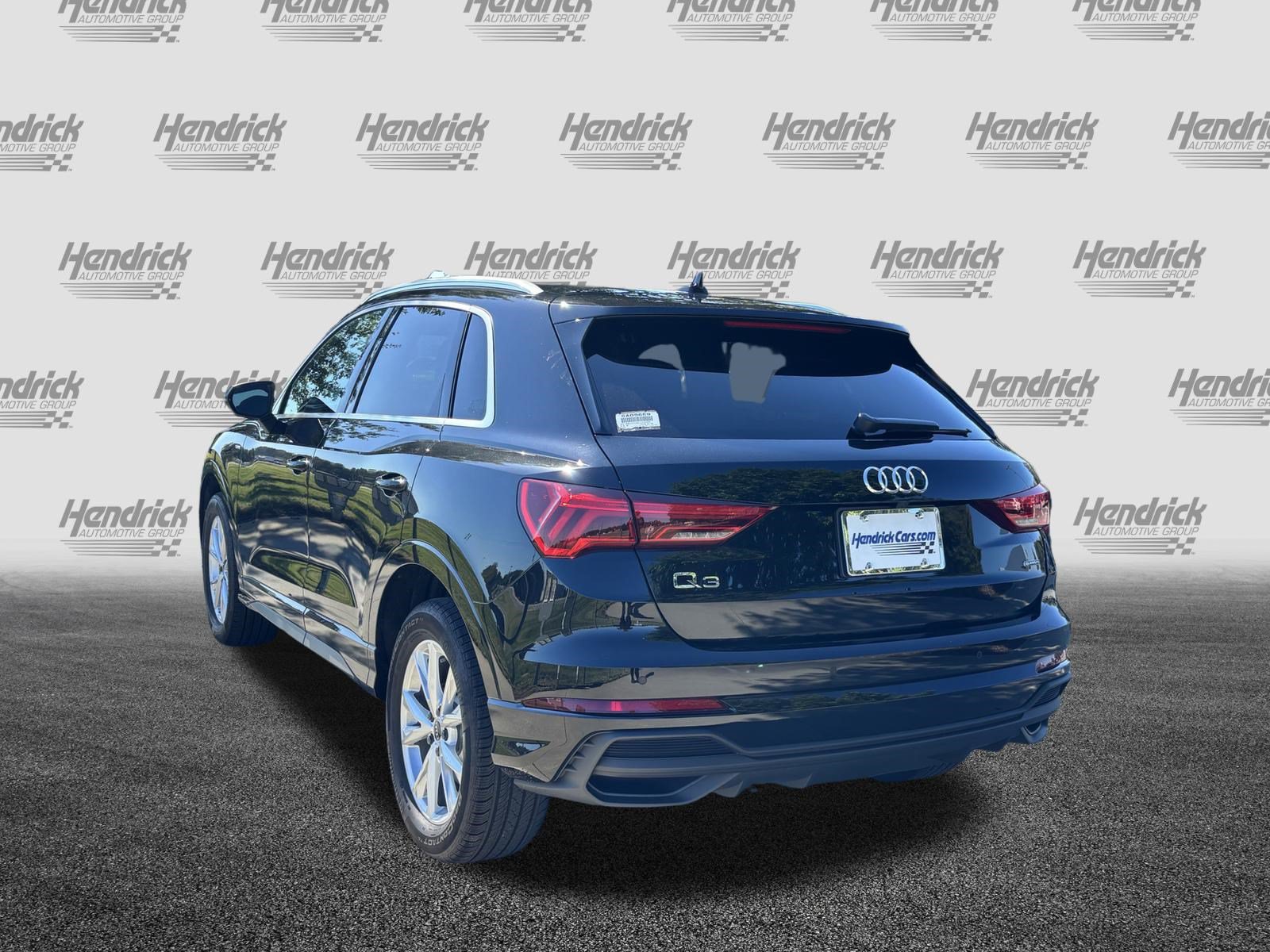 Used 2025 Audi Q3 2.0T Premium w/ Convenience Package AWD/4WD image 9