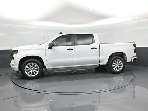 Used 2022 Chevrolet Silverado 1500 Custom RWD image 7