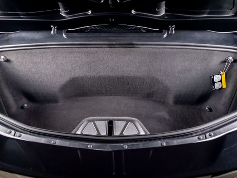 Used 2025 Chevrolet Corvette Stingray Premium Conv w/ Z51 Performance Package RWD image 33