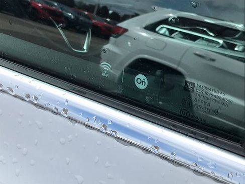 Certified 2023 Buick Envision Essence AWD/4WD image 3
