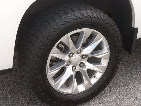 Used 2019 Chevrolet Silverado 1500 LTZ w/ LTZ Premium Package AWD/4WD image 8
